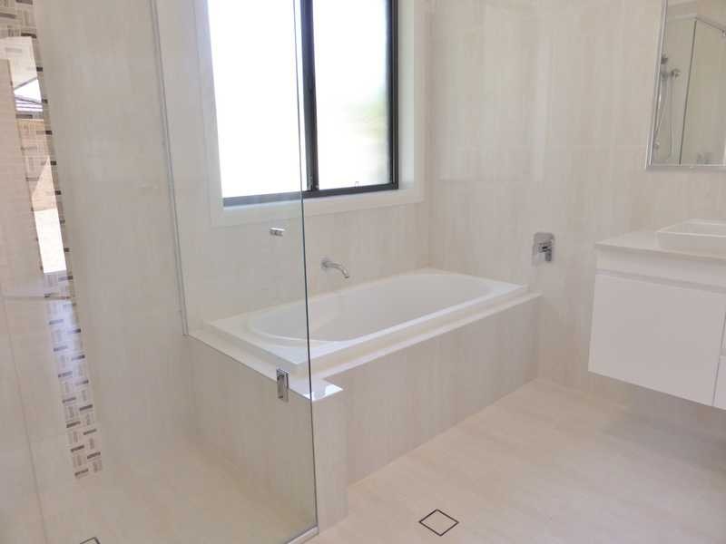 2/32 Amanda Crescent, Forster NSW 2428