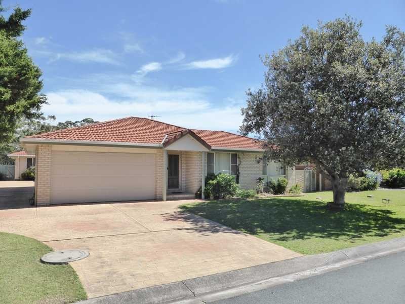 1/6 Asplenii Crescent, Tuncurry NSW 2428