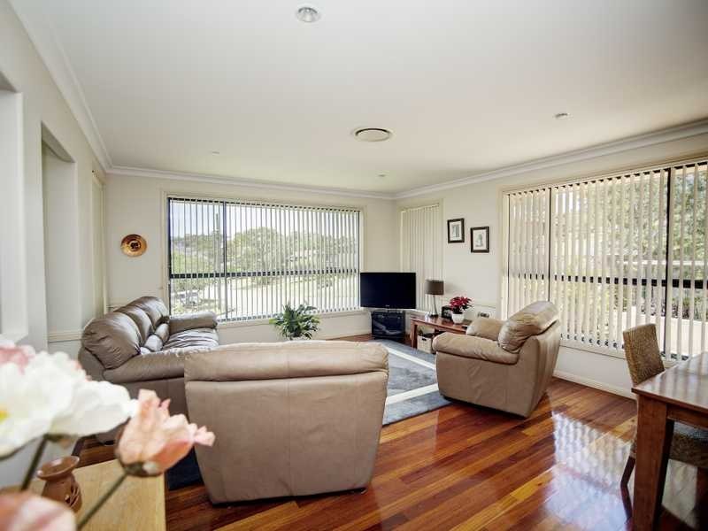 2 Timbertop Avenue, Forster NSW 2428