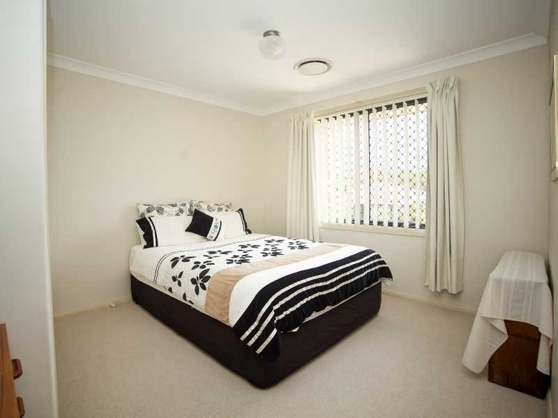 2 Timbertop Avenue, Forster NSW 2428