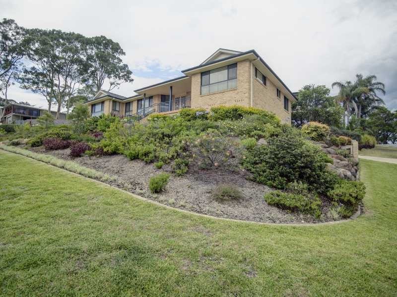 2 Timbertop Avenue, Forster NSW 2428