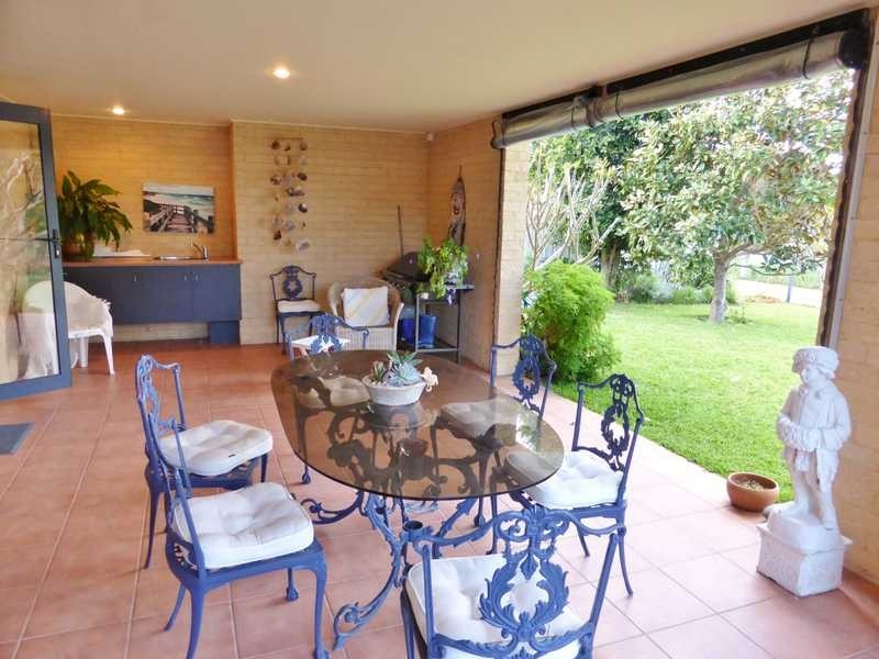 3 Ell Close, Forster NSW 2428