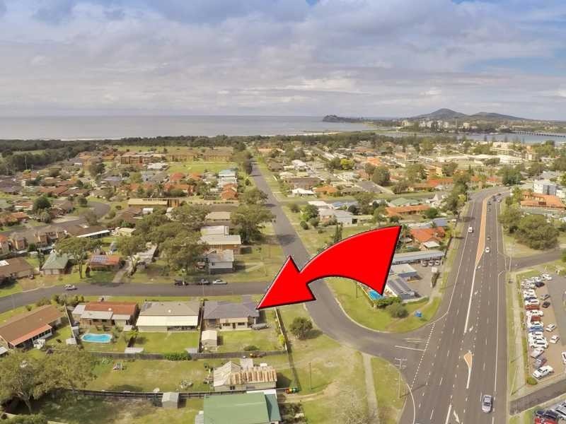2 Flora Parade, Tuncurry NSW 2428