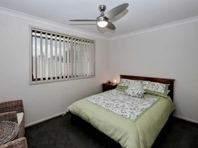 2 Flora Parade, Tuncurry NSW 2428