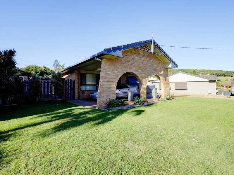 14 Burrawan Street, Forster NSW 2428