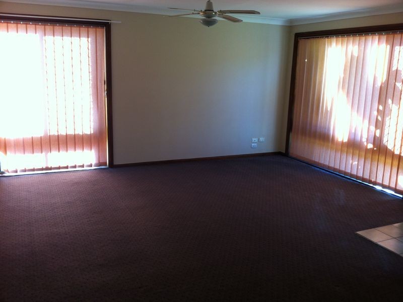 4/102 Macintosh Street, Forster NSW 2428