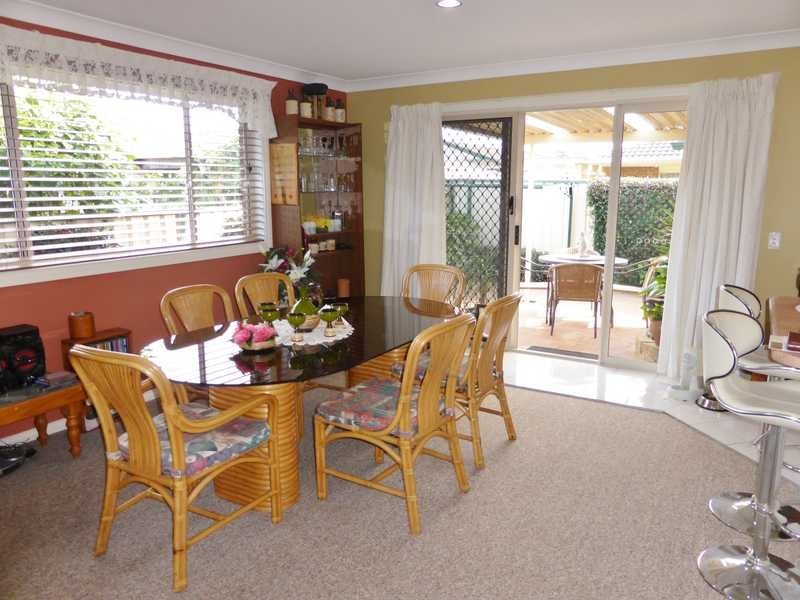 2/9 Grandis Drive, Tuncurry NSW 2428