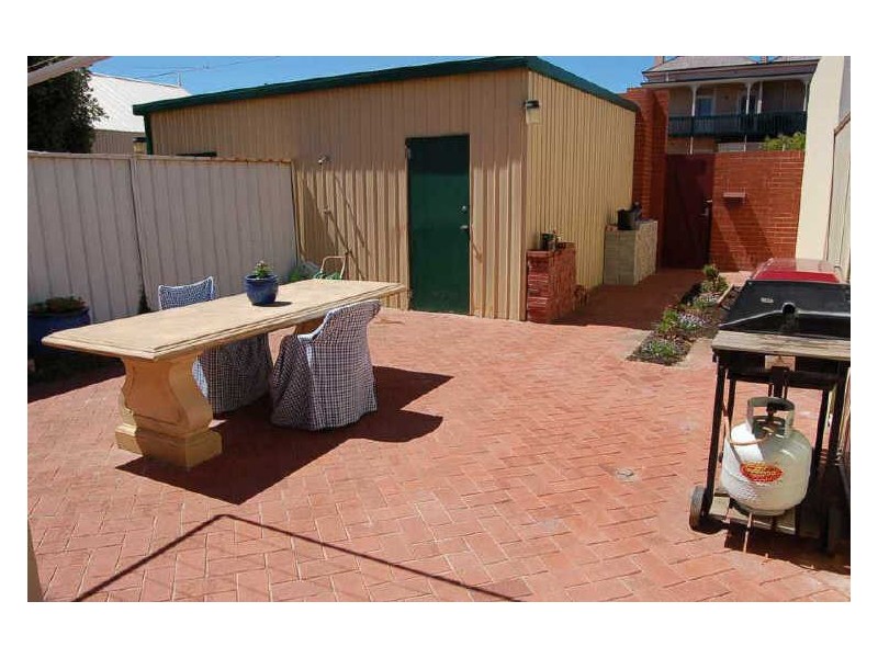 2/179 Esplanade, Henley Beach SA 5022