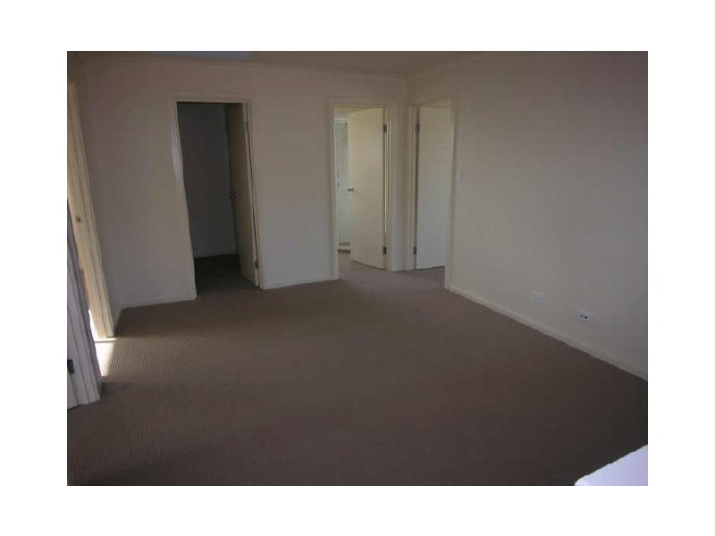 4 Waterton Lane, Mawson Lakes SA 5095