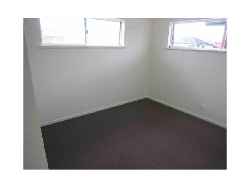 8 Waterton Lane, Mawson Lakes SA 5095