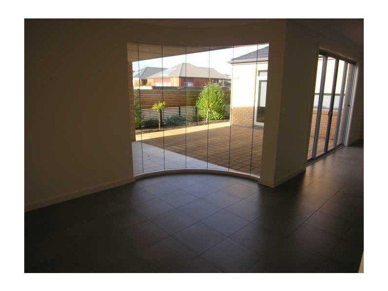 25 Stony Way, Mawson Lakes SA 5095