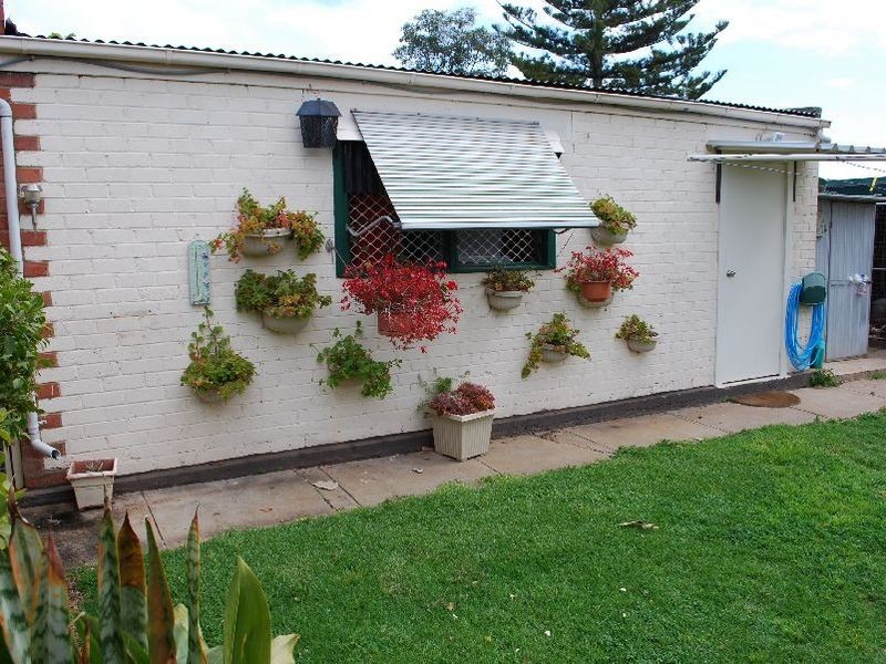 11 Broadford Crescent, Findon SA 5023