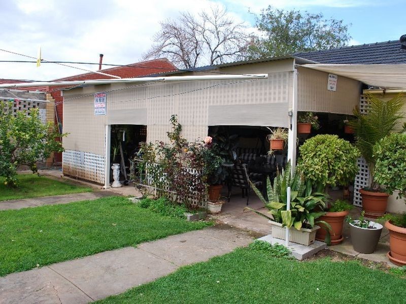 11 Broadford Crescent, Findon SA 5023