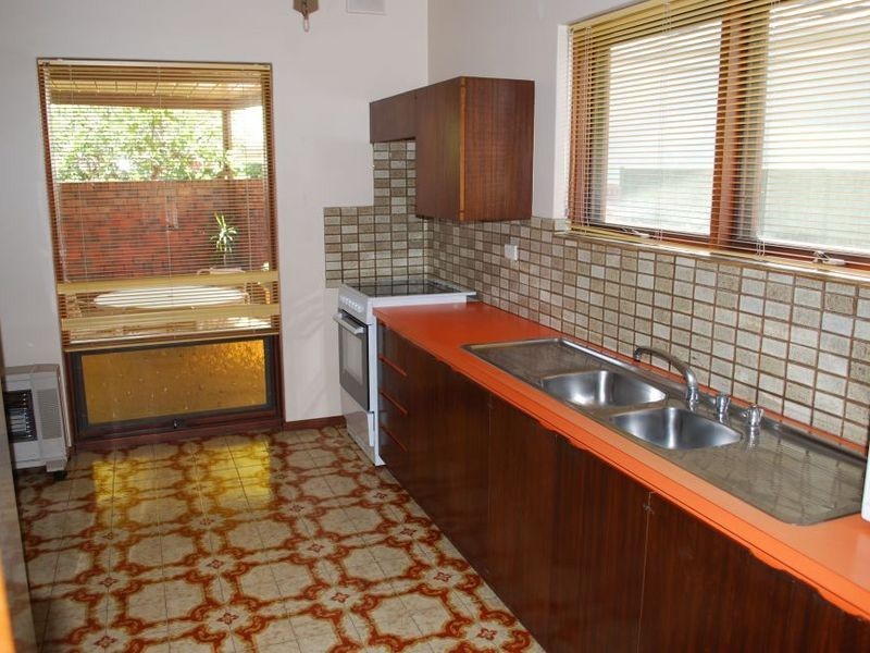 30 Rivett Avenue, Fulham Gardens SA 5024