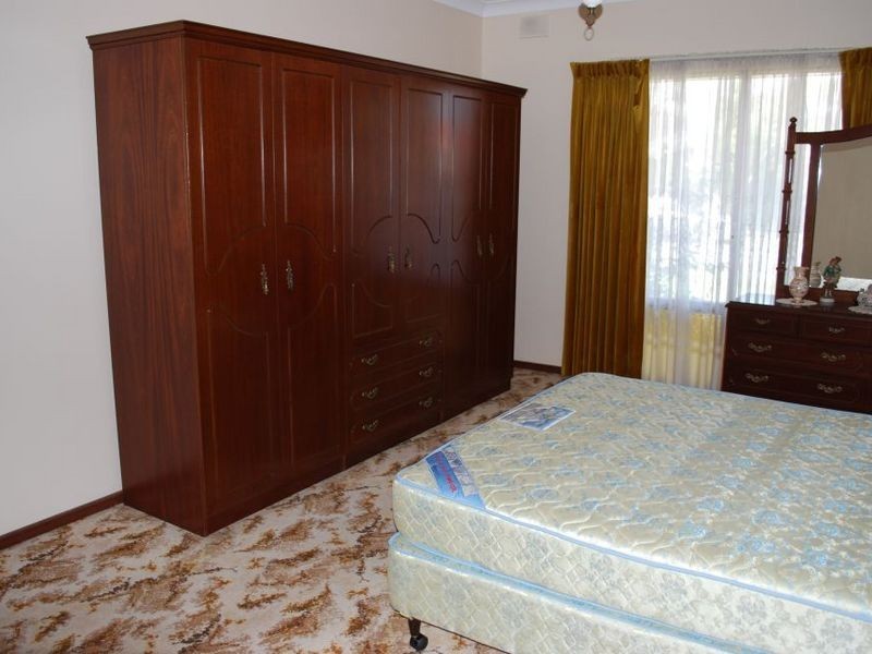 30 Rivett Avenue, Fulham Gardens SA 5024