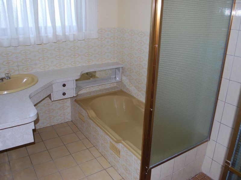 30 Rivett Avenue, Fulham Gardens SA 5024