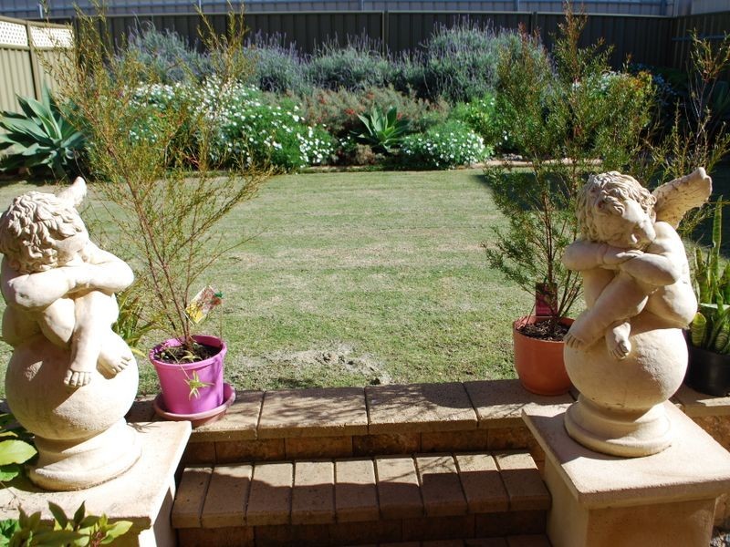 87 Military Road, Tennyson SA 5022