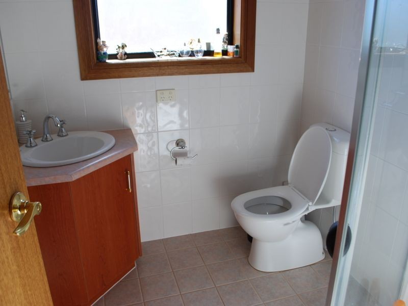 87 Military Road, Tennyson SA 5022