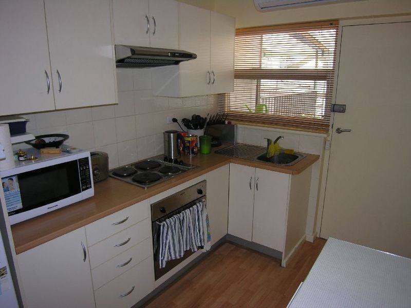 3/4 Barry Street, Henley Beach SA 5022