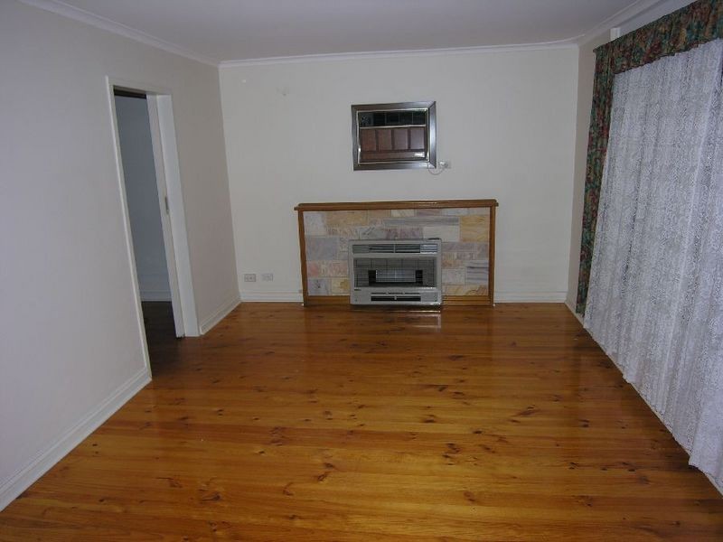 8 Baker Street, Grange SA 5022