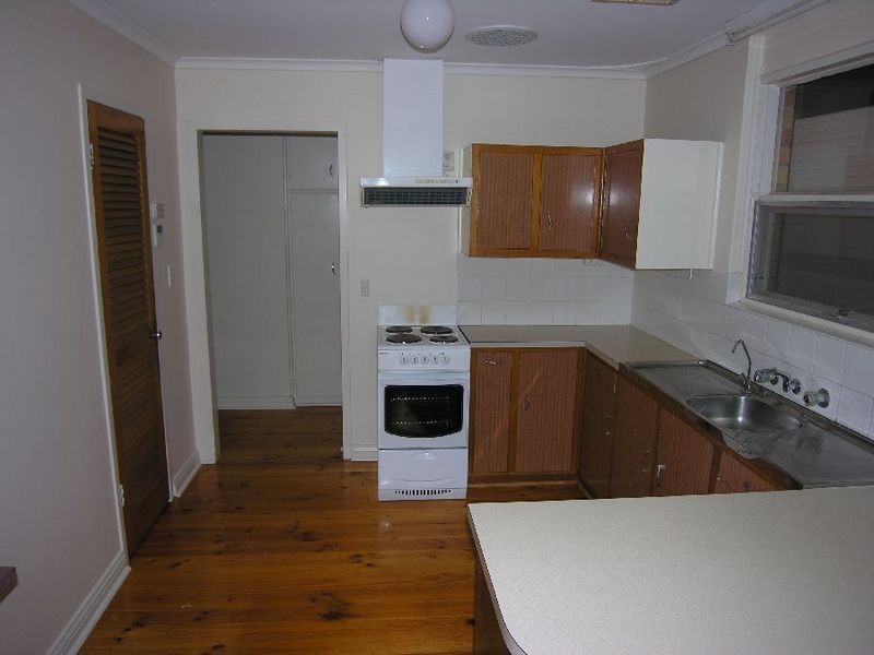 8 Baker Street, Grange SA 5022