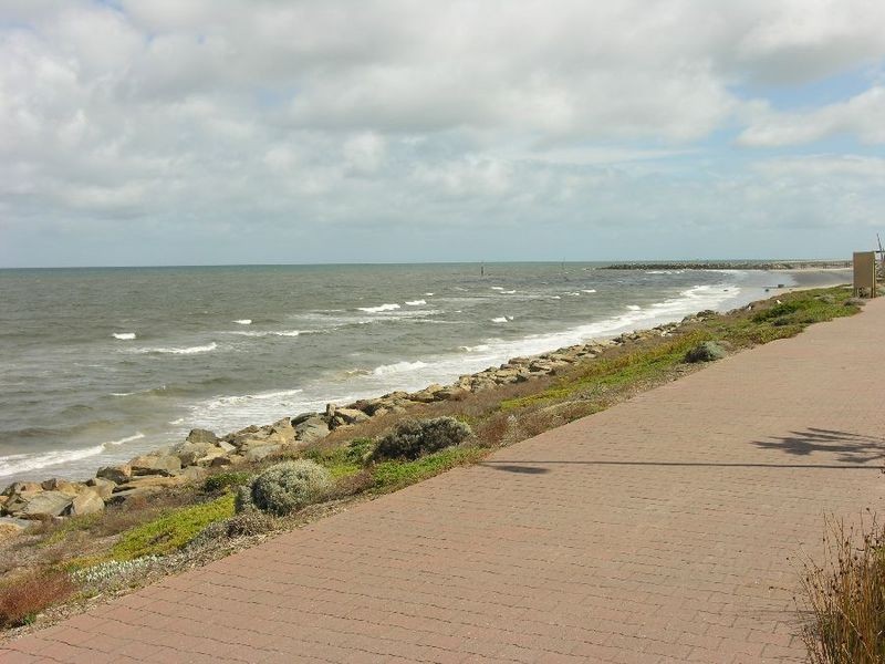 50 North Esplanade, Glenelg North SA 5045