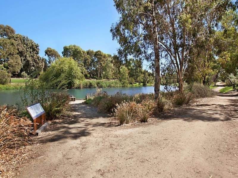 4 Eringa Avenue, Lockleys SA 5032