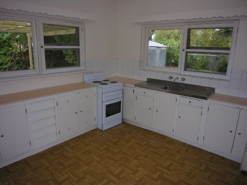 4 Eringa Avenue, Lockleys SA 5032