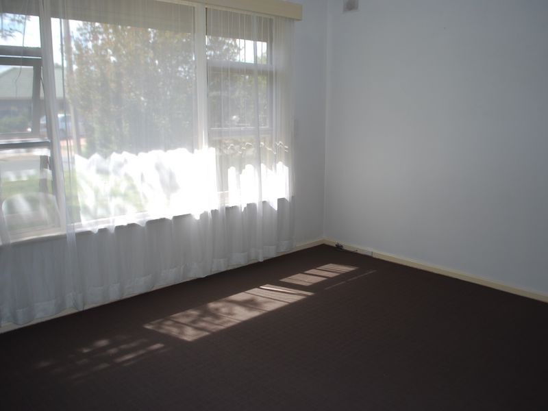 2 McEwan Avenue, Seaton SA 5023