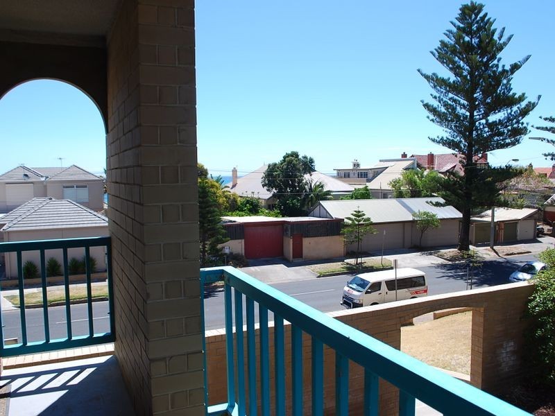 5/194 Seaview Road, Henley Beach South SA 5022
