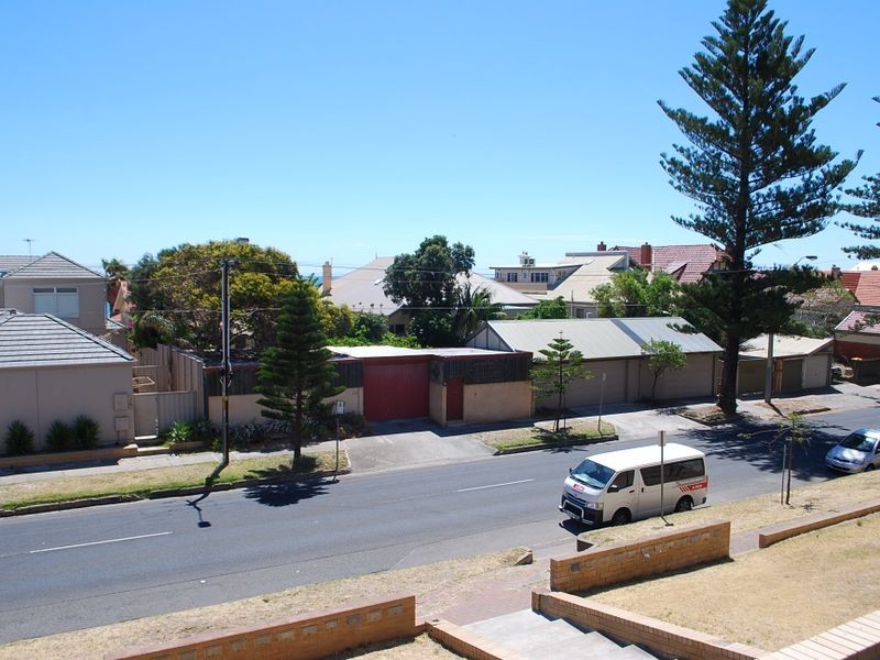 5/194 Seaview Road, Henley Beach South SA 5022