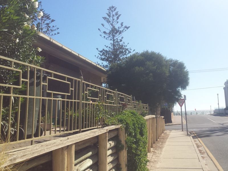 2/156 Seaview Road, Henley Beach South SA 5022