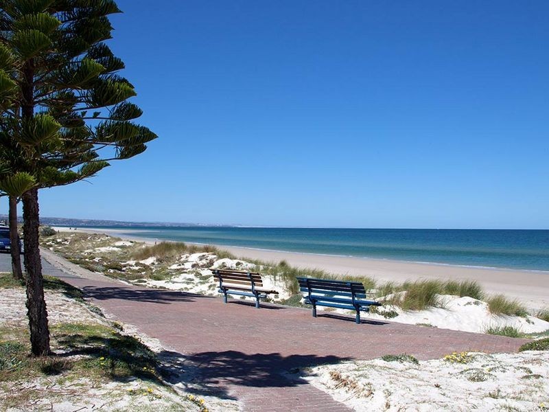 2/156 Seaview Road, Henley Beach South SA 5022