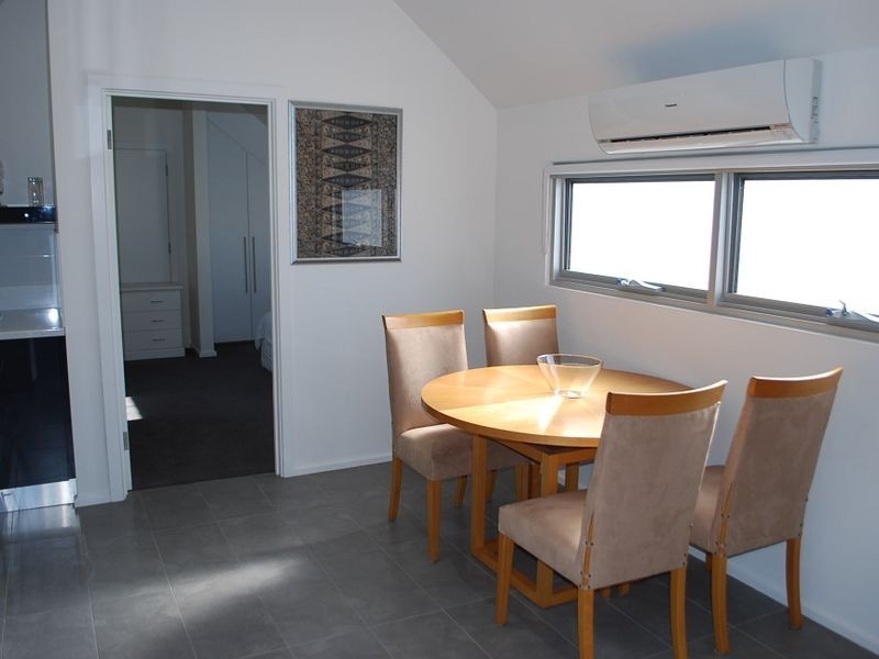 235a Esplanade, Henley Beach SA 5022