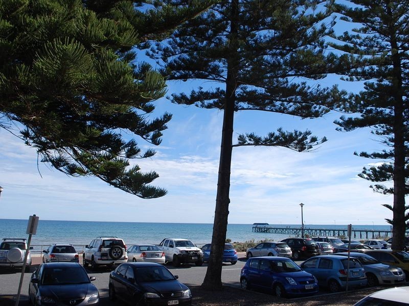 235a Esplanade, Henley Beach SA 5022