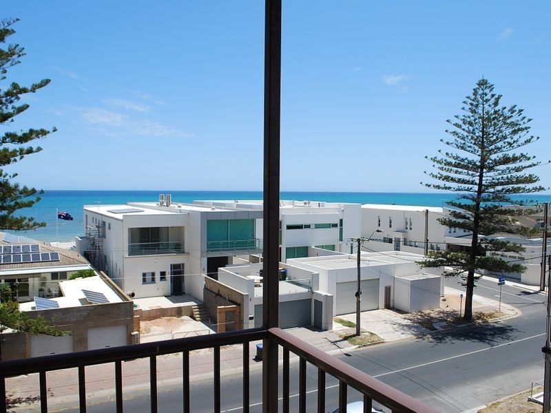 28/180 Seaview Road, Henley Beach South SA 5022