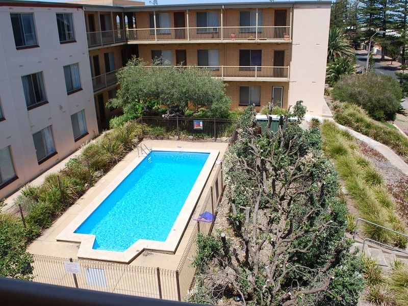 28/180 Seaview Road, Henley Beach South SA 5022