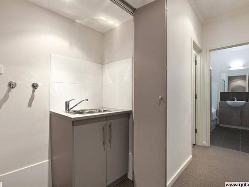 24/2-6 Goodall Parade, Mawson Lakes SA 5095