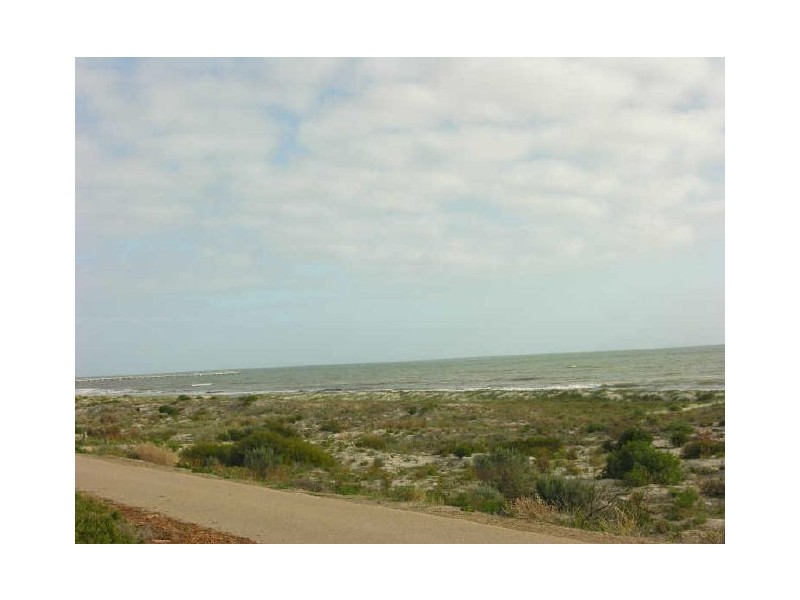 152 Esplanade, Largs Bay SA 5016