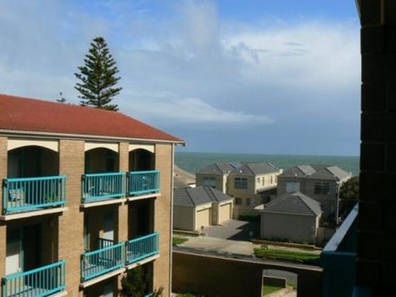 24/194 Seaview Road, Henley Beach South SA 5022