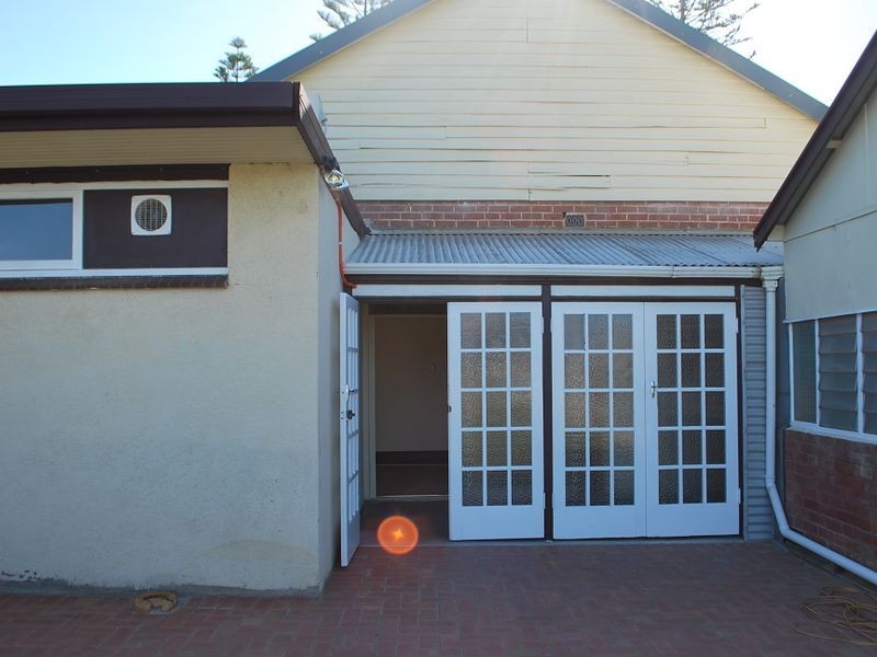 540 Seaview Road, Grange SA 5022