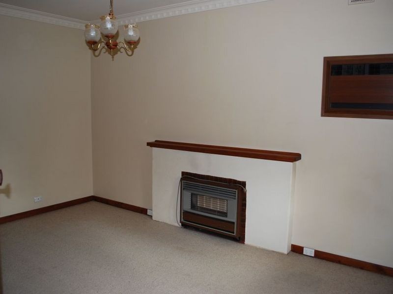 3 Newbury Street, Fulham SA 5024