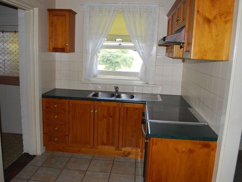 3 Newbury Street, Fulham SA 5024