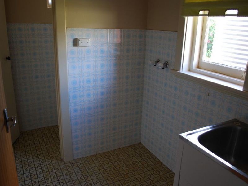 3 Newbury Street, Fulham SA 5024