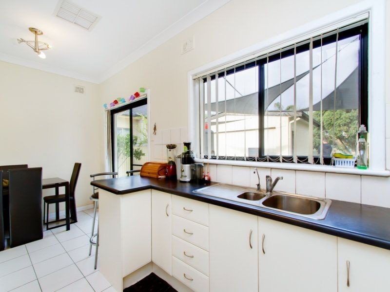 19 Delray Street, Fulham SA 5024