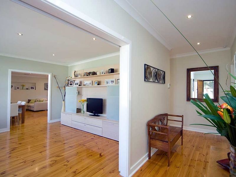 10 Winston Crescent, West Beach SA 5024