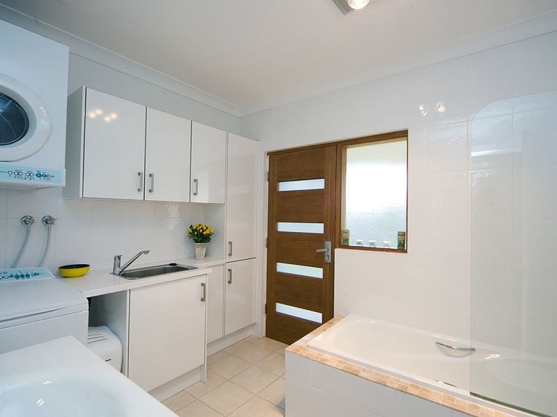 10 Winston Crescent, West Beach SA 5024