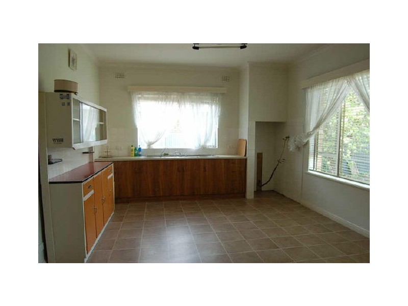 4 Cross Street, Queenstown SA 5014