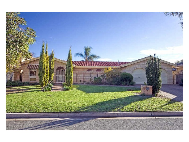 30 Chatswood Crescent, Kidman Park SA 5025