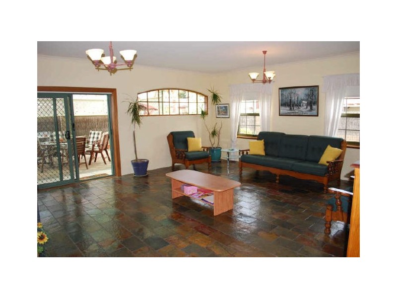 1 Woodley Road, Fulham Gardens SA 5024